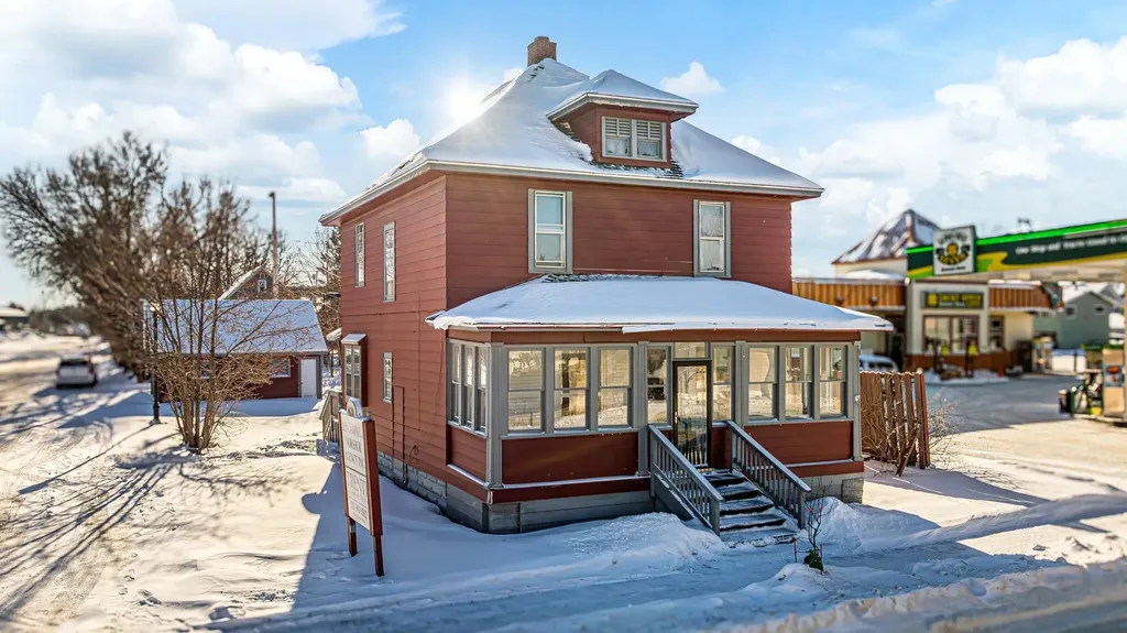 628 E Sheridan Street Ely MN 55731
