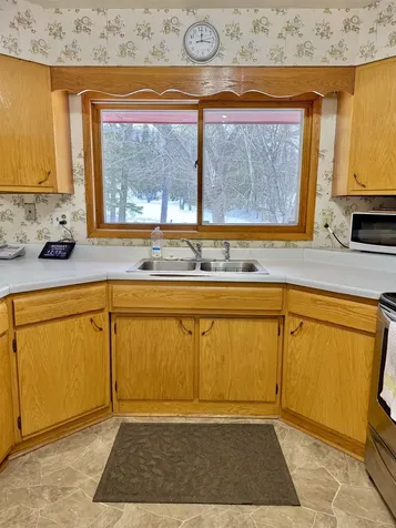 136 W 9th Street Grand Marais MN 55604