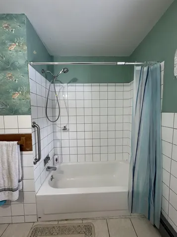 136 W 9th Street Grand Marais MN 55604