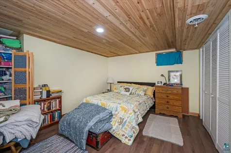 4318 E Valley Brook Road Superior WI 54880