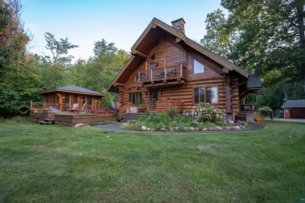 8280 S County Road A Superior WI 54880