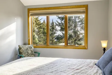 2472 Cliff View Creek Two Harbors MN 55616