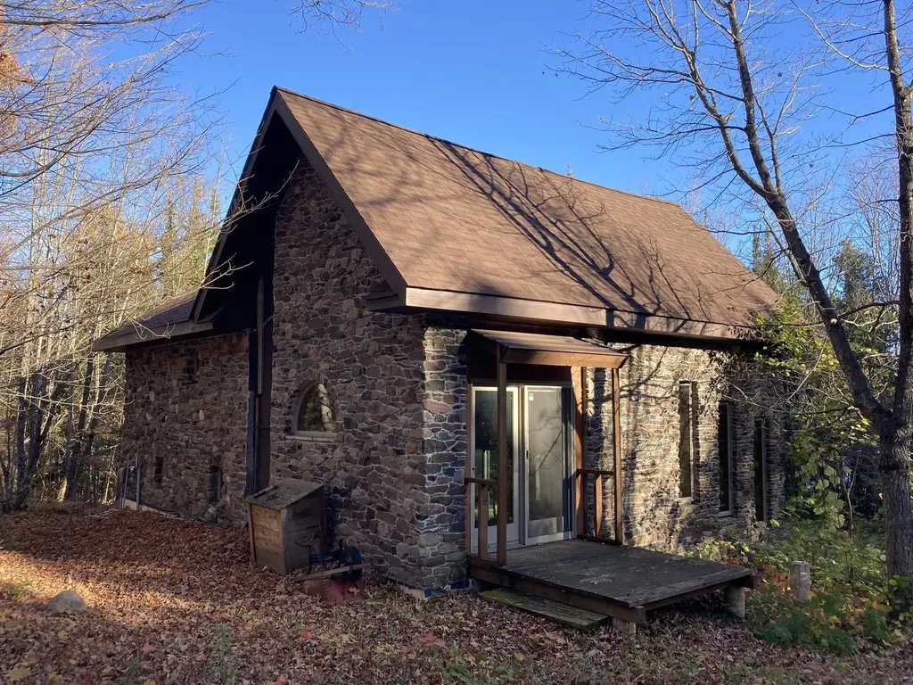 192 W Deeryard Lake Road Lutsen MN 55612