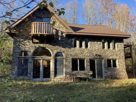 192 W Deeryard Lake Road Lutsen MN 55612