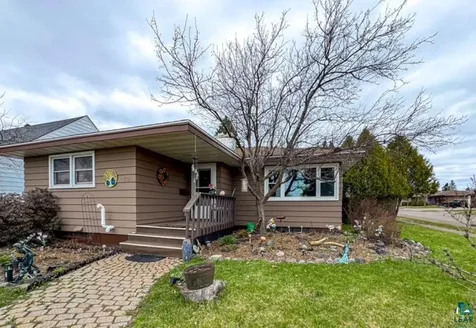 601 12th Avenue Two Harbors MN 55616