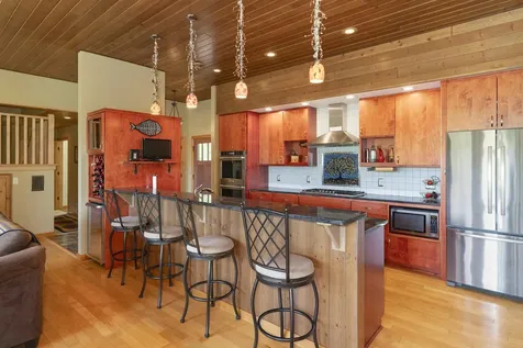 185 Sag Lake Trail Grand Marais MN 55604