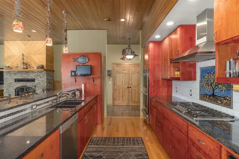 185 Sag Lake Trail Grand Marais MN 55604