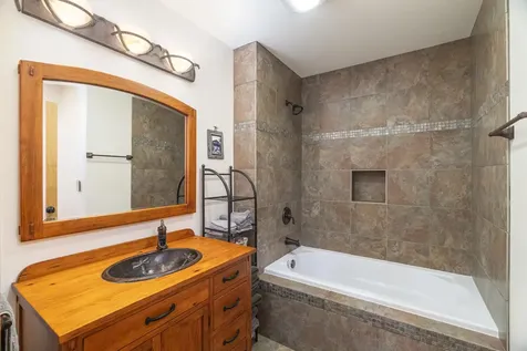185 Sag Lake Trail Grand Marais MN 55604
