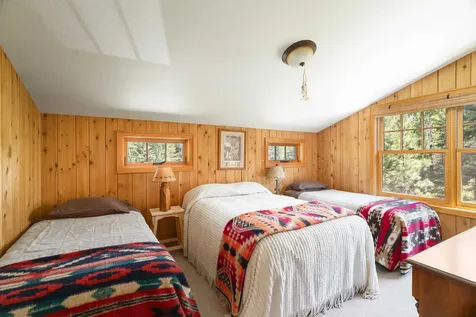 185 Sag Lake Trail Grand Marais MN 55604