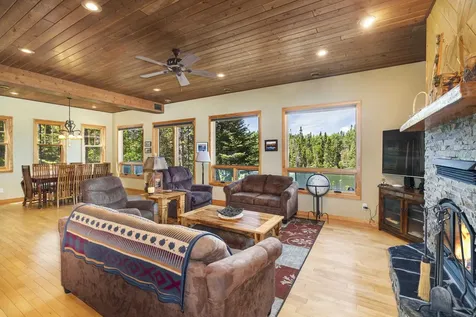 185 Sag Lake Trail Grand Marais MN 55604