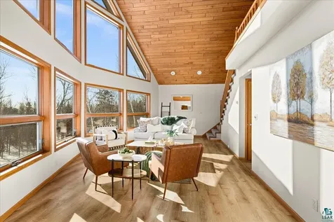 960 Deerview Lane Two Harbors MN 55616