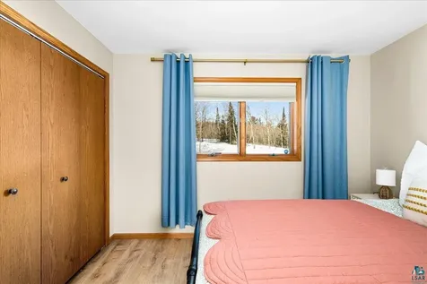 960 Deerview Lane Two Harbors MN 55616