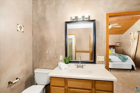 960 Deerview Lane Two Harbors MN 55616