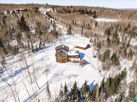 960 Deerview Lane Two Harbors MN 55616