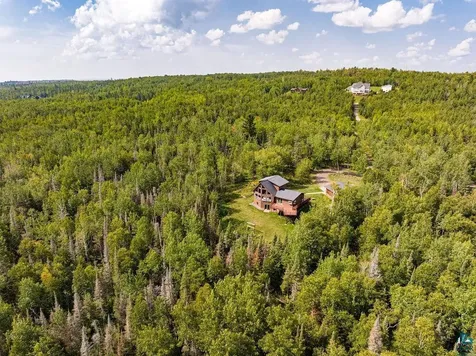 960 Deerview Lane Two Harbors MN 55616