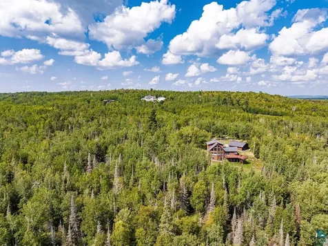 960 Deerview Lane Two Harbors MN 55616