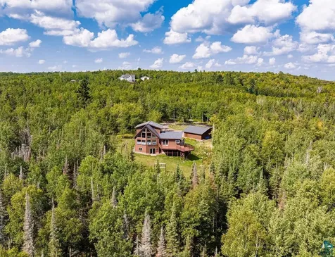 960 Deerview Lane Two Harbors MN 55616