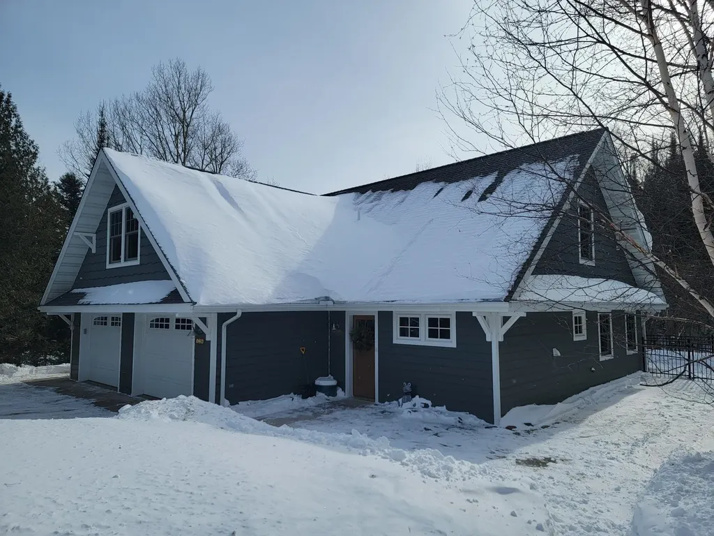 526 W 5th Street Grand Marais MN 55604