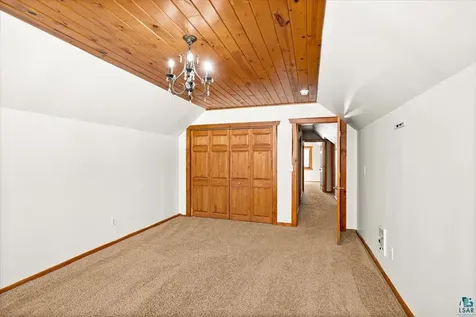 6236 Jean Duluth Road Duluth MN 55803