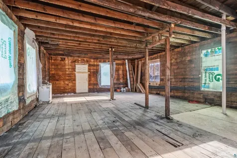2502 W 3rd Street Duluth MN 55806