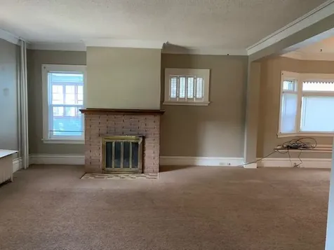 2123 E 4th Street Duluth MN 55812