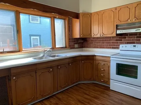 2123 E 4th Street Duluth MN 55812