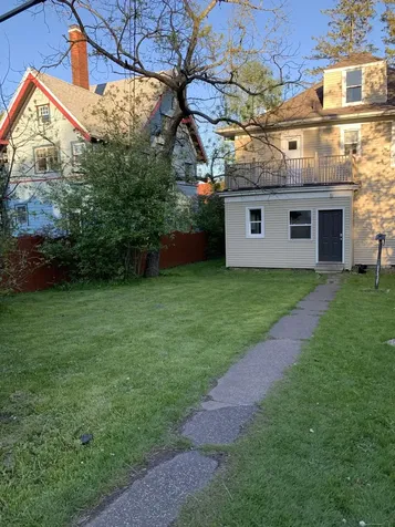 2123 E 4th Street Duluth MN 55812