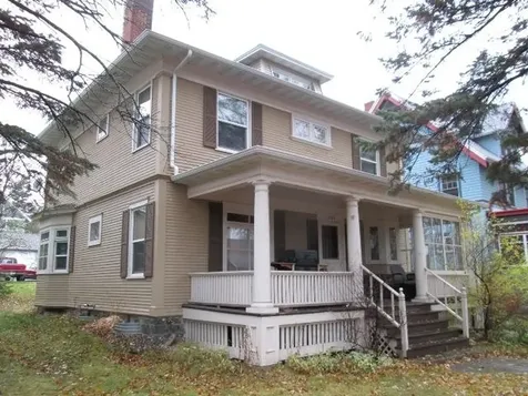 2123 E 4th Street Duluth MN 55812