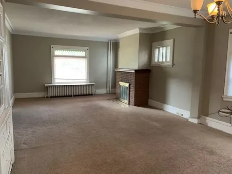2123 E 4th Street Duluth MN 55812