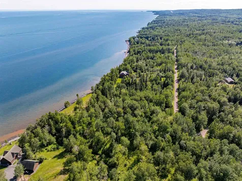 966 W Bay Road Two Harbors MN 55616