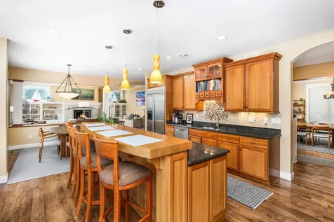 2610 E 8th Street Duluth MN 55812