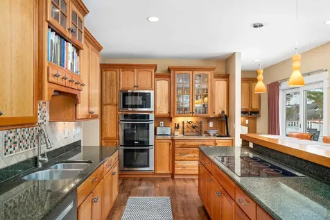 2610 E 8th Street Duluth MN 55812