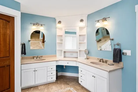 2610 E 8th Street Duluth MN 55812