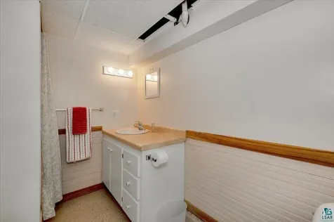 5980 Old Miller Trunk Highway Duluth MN 55811