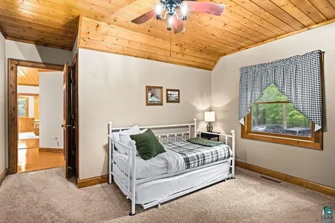 4822 E Tri Lakes Road Superior WI 54880