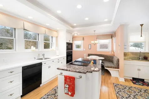 2514 E Superior Street Duluth MN 55812