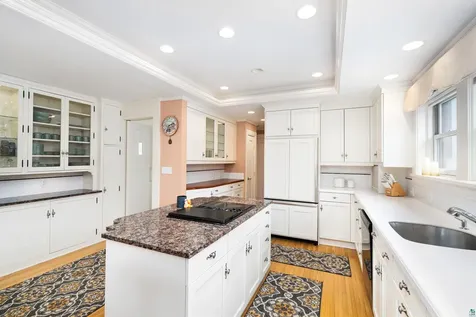 2514 E Superior Street Duluth MN 55812