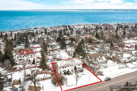 2514 E Superior Street Duluth MN 55812