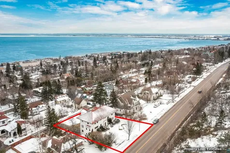 2514 E Superior Street Duluth MN 55812