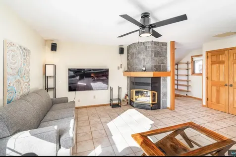 1480 Devil Track Road Grand Marais MN 55604