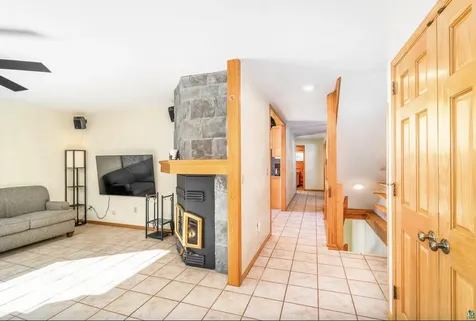 1480 Devil Track Road Grand Marais MN 55604