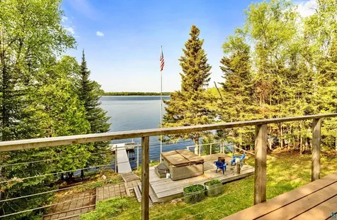 1480 Devil Track Road Grand Marais MN 55604
