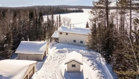 1480 Devil Track Road Grand Marais MN 55604
