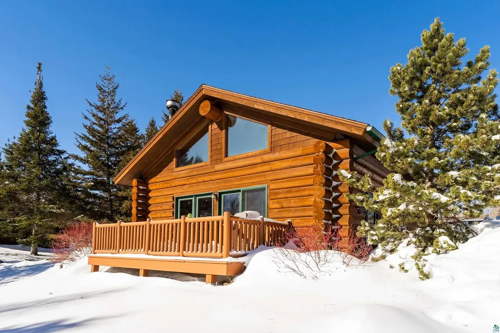 2826 Highway 61 Two Harbors MN 55616