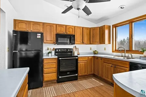 1838 Shilhon Road Duluth MN 55804