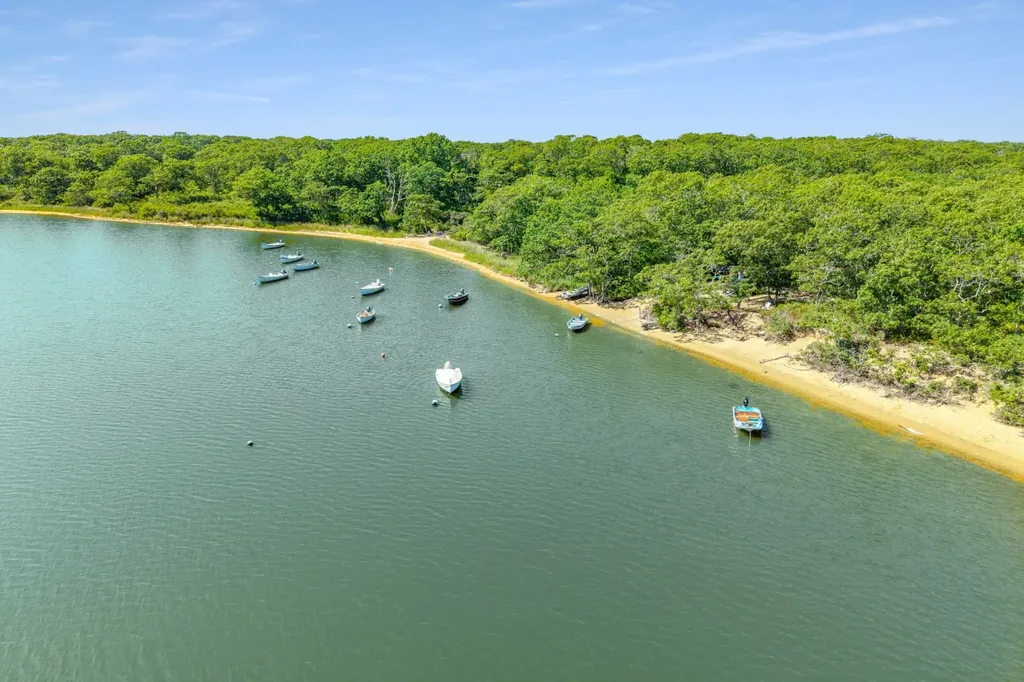 3 Jacobs Neck Road (North Lot 1) Edgartown MA 02539