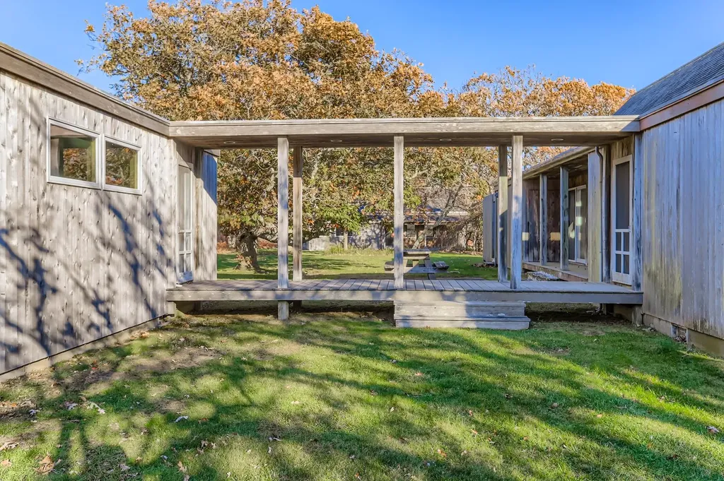 7 Black Point Road Chilmark MA 02535