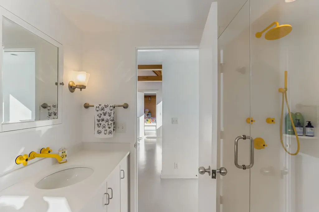 7 Black Point Road Chilmark MA 02535