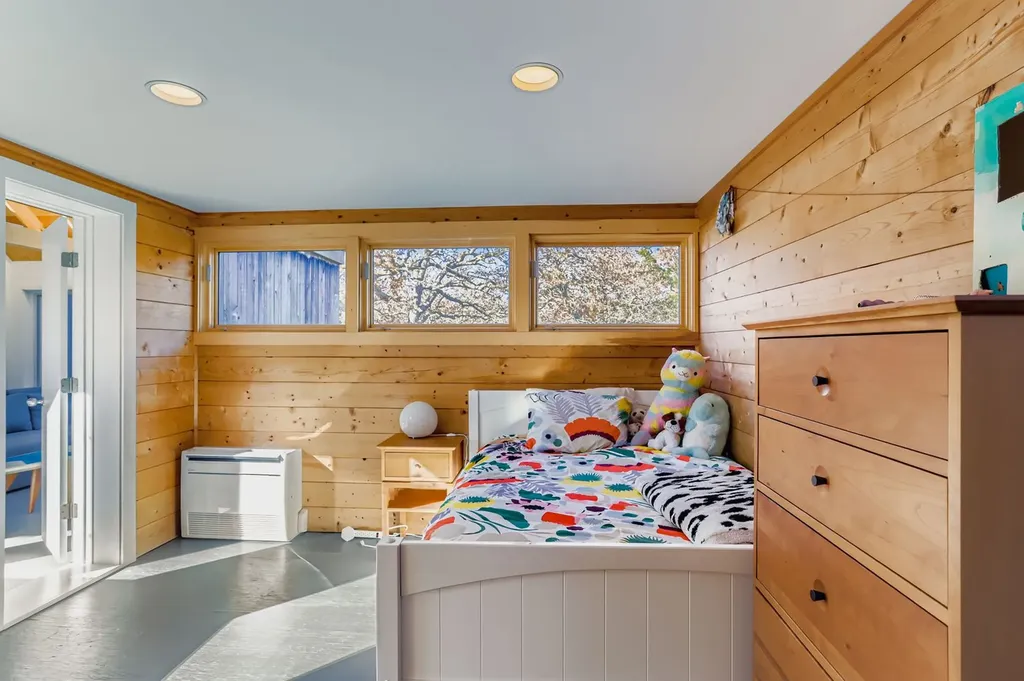 7 Black Point Road Chilmark MA 02535