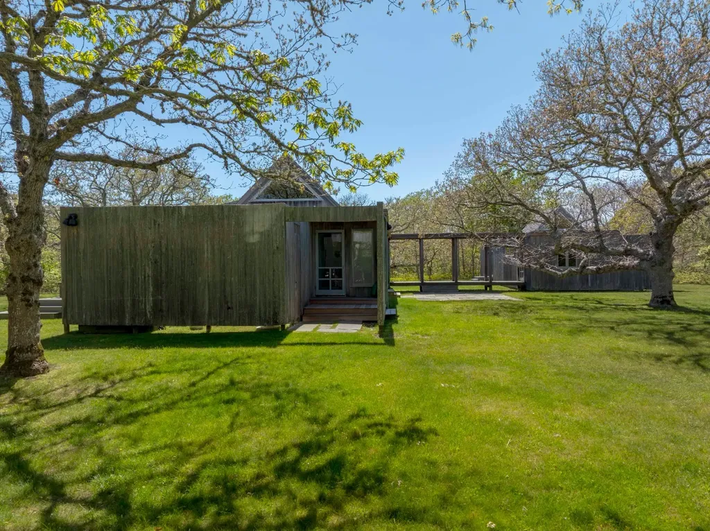 7 Black Point Road Chilmark MA 02535